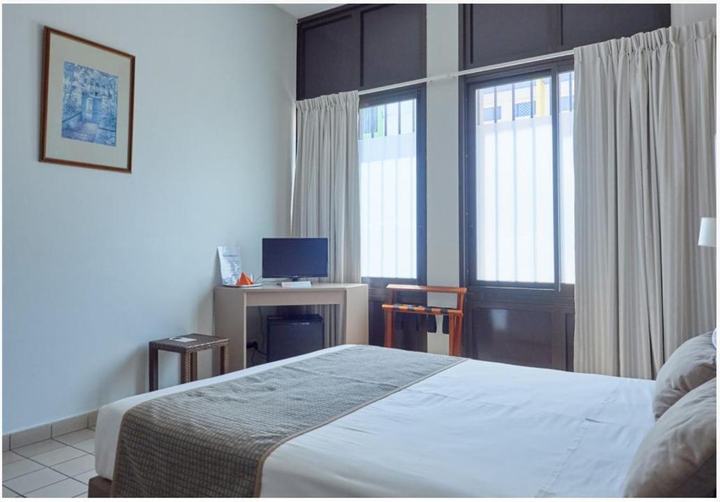 Hotel Austral By Exsel Saint-Denis Phòng bức ảnh